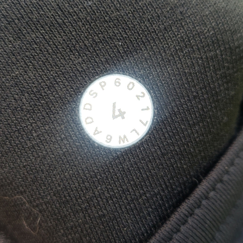 Lululemon train times crops size 4 NWOT - Picture 5 of 13